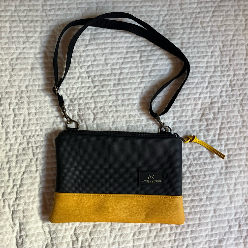 NWOT Daniel Chong Madrid Bandolera Mini Cuadrada Crossbody Bag